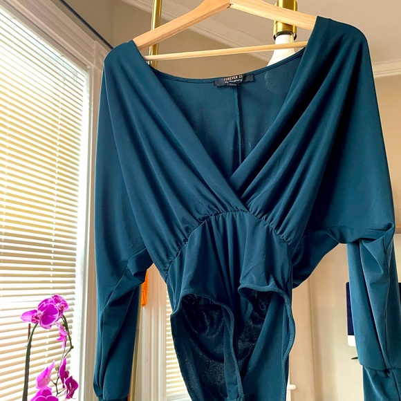 Forever 21 Tops - F21 Emerald Green Long Sleeve Low Cut Bodysuit